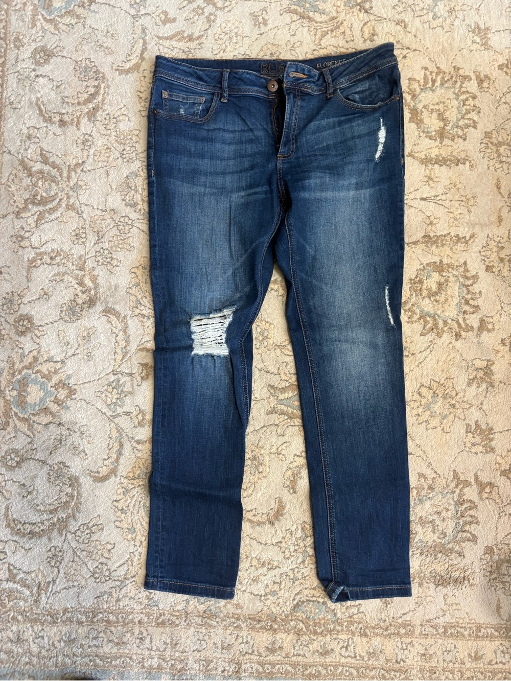 DL1961 Medium Wash Ripped Skinny Jeans